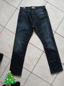 Jean slim noir tommy hilfiger W31 L34 noir