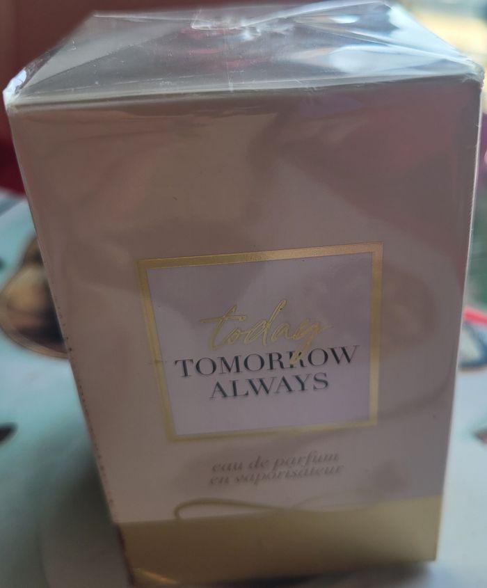 Parfum Avon femme  Today tomorrow Always - photo numéro 2