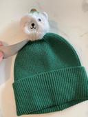 Bonnet vert avec pompon ours polaire 1 ans - 6 ans