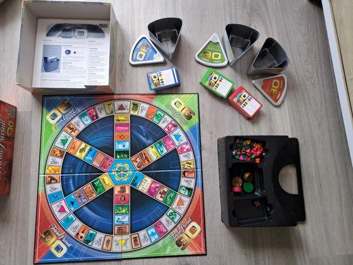 Jeu Trivial Pursuite années 1990. - photo numéro 3