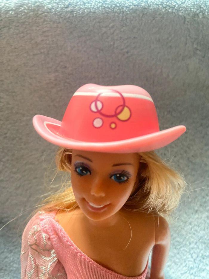 Chapeau cow-boy poupée Barbie - photo numéro 3