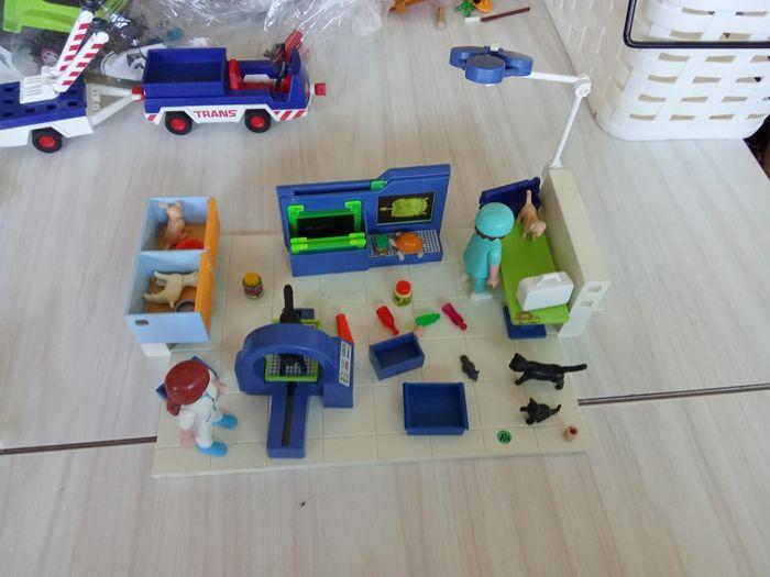 Lot playmobil vétérinaire