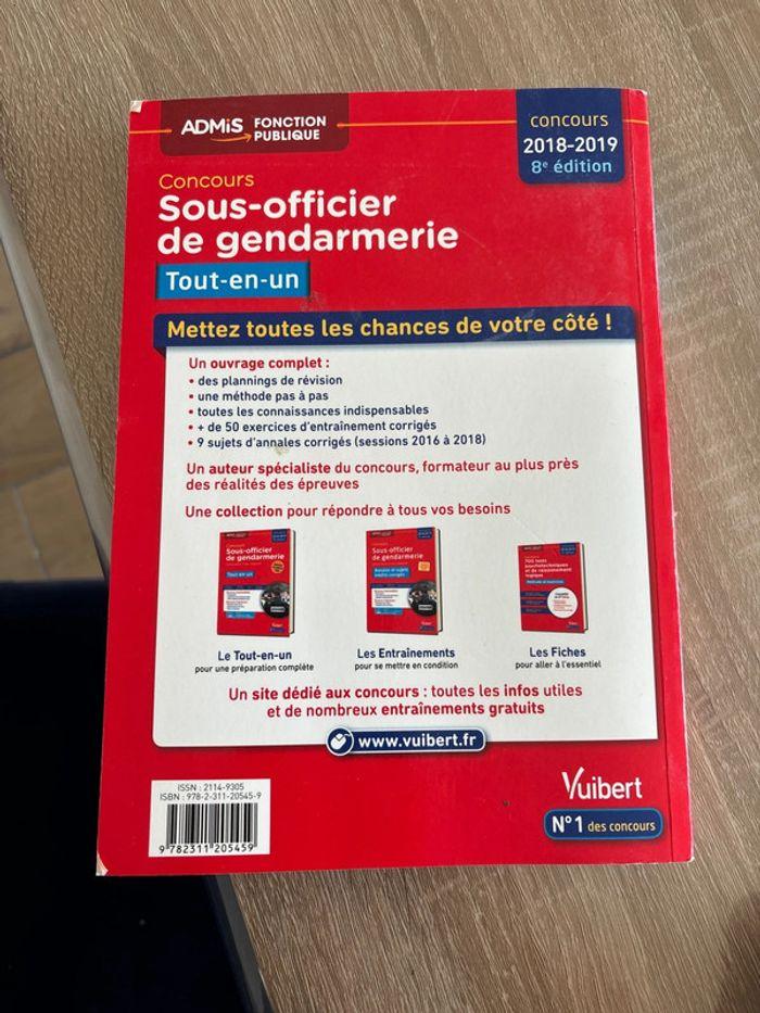 Livre de révision, concours, sous-officiers de gendarmerie - photo numéro 2