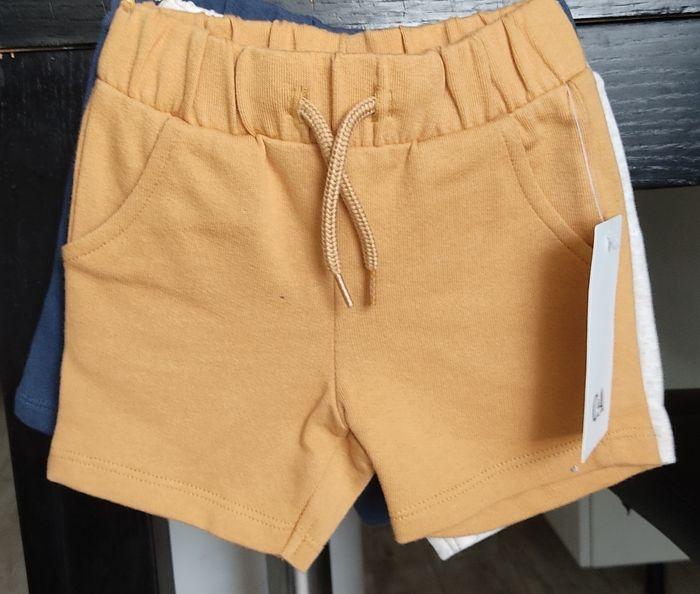 Lot shorts 6/9 mois garcon - photo numéro 2