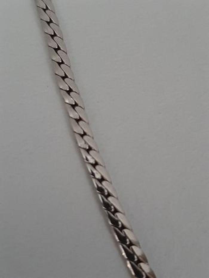 Collier argenté avec zirconium incrusté dans forme carrée - photo numéro 3