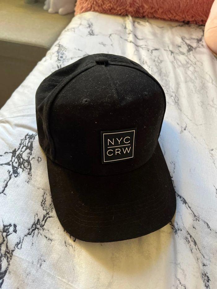 Casquette noir nyk crw - photo numéro 1