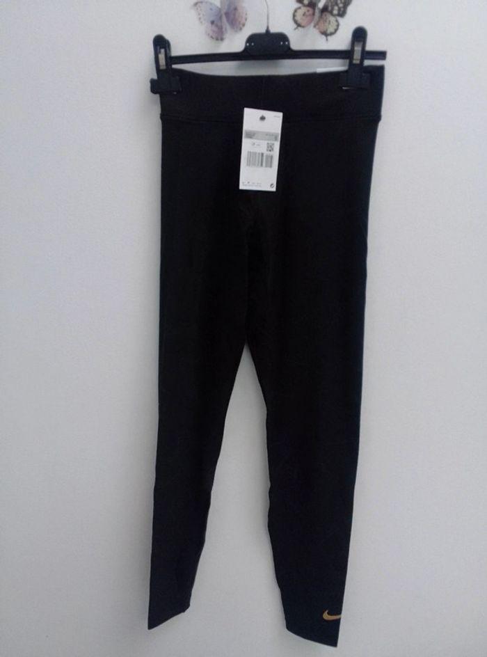 Legging Nike femme taille XS - photo numéro 1