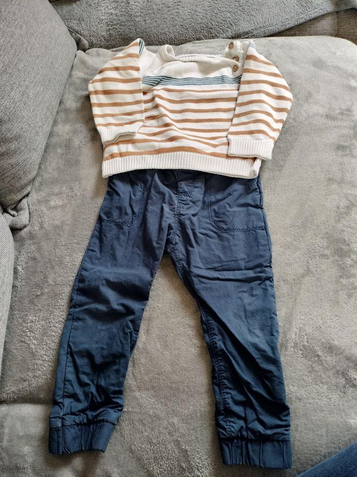 Lot pull et pantalon. 18 mois - photo numéro 1