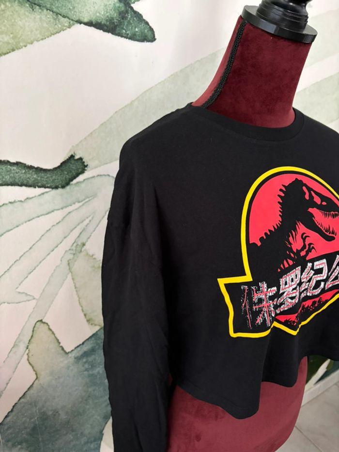 T shirt Bershka Jurassic Park - photo numéro 2