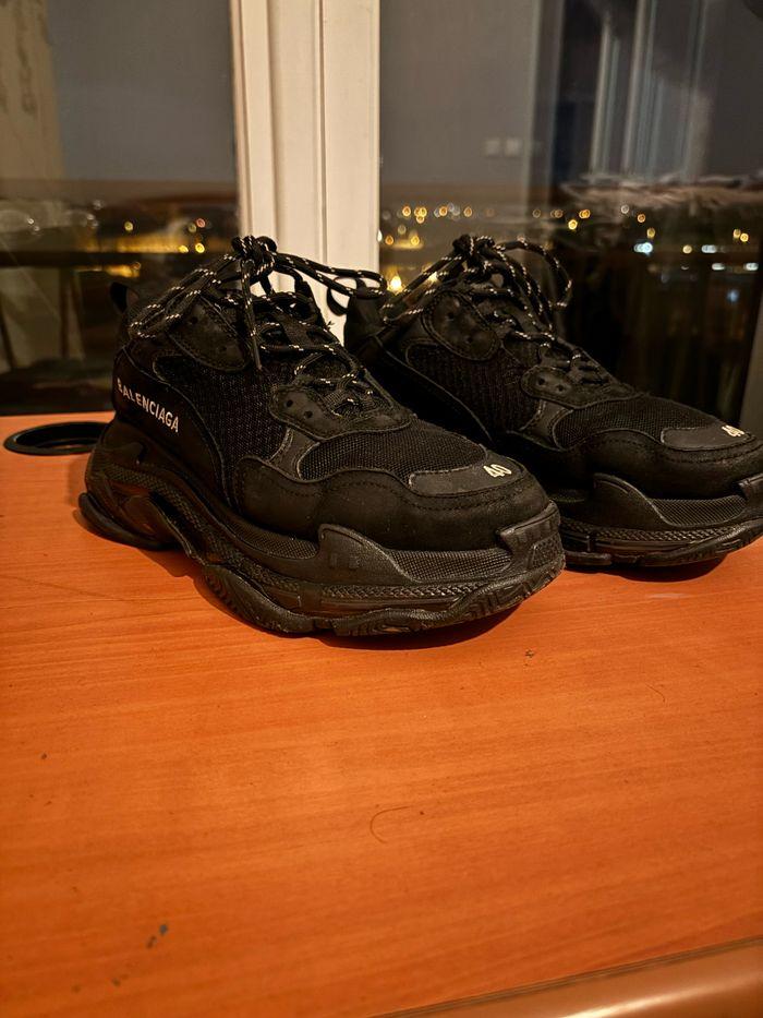 Balenciaga triple s - photo numéro 1