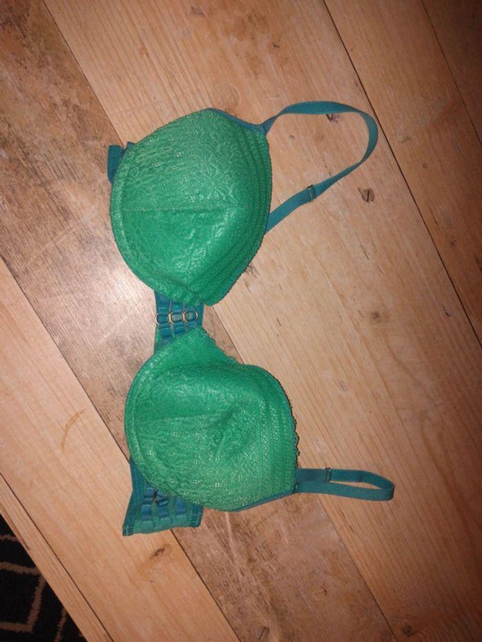 Soutien gorge dentelle vert bouteille 90c - photo numéro 2