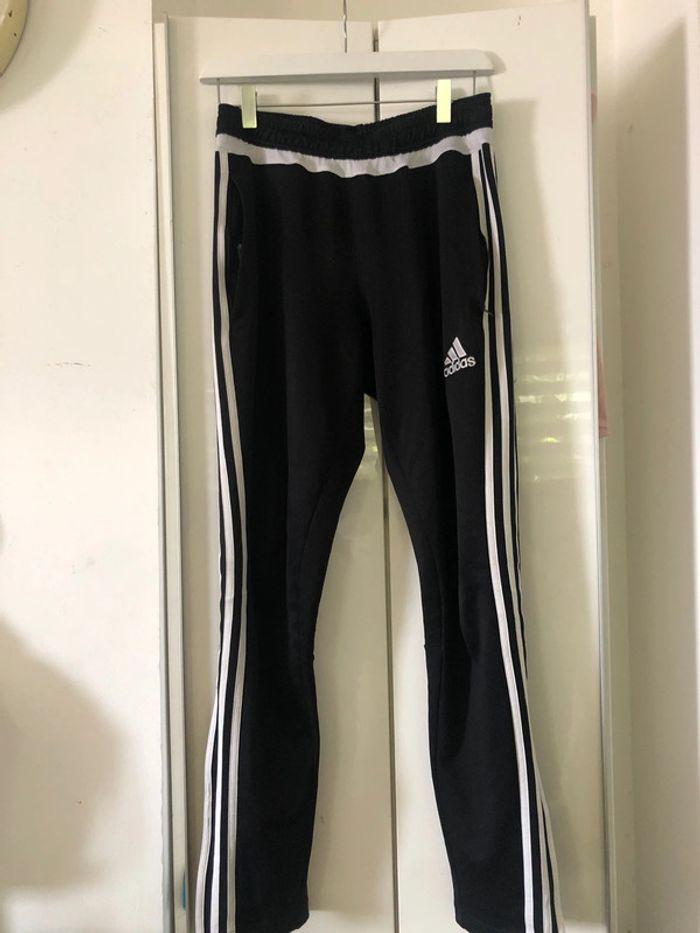 Pantalon jogging adidas . Taille XS - photo numéro 1