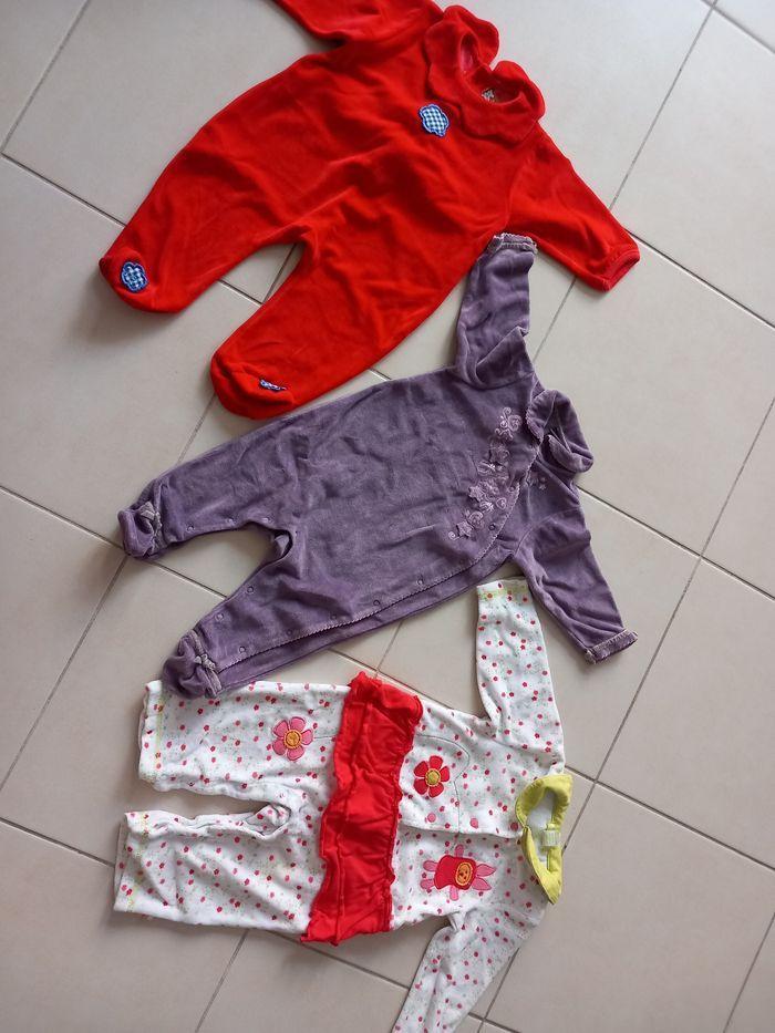 Lot vêtements bébé - photo numéro 1