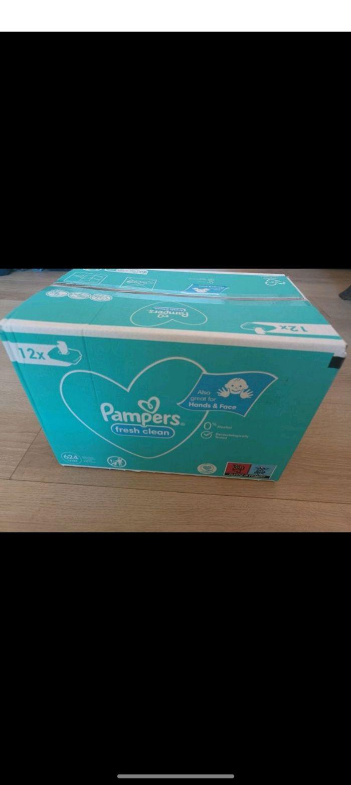 Carton de 12 paquets de lingettes Pampers fresh clean - photo numéro 2