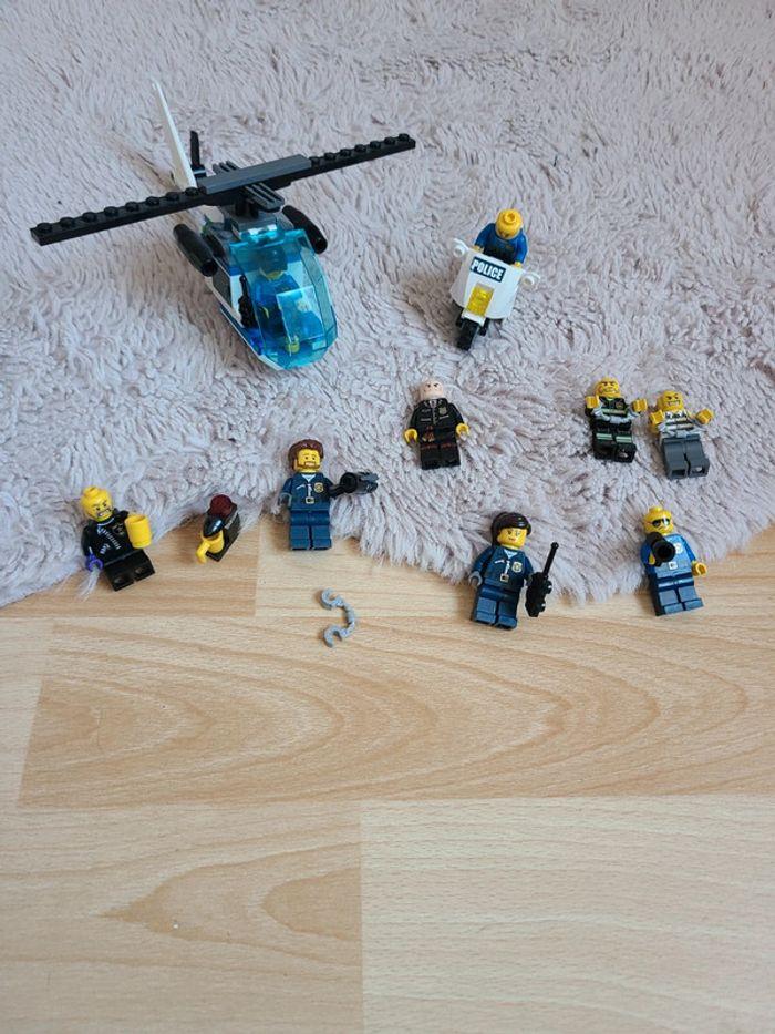 Lot lego police - photo numéro 1