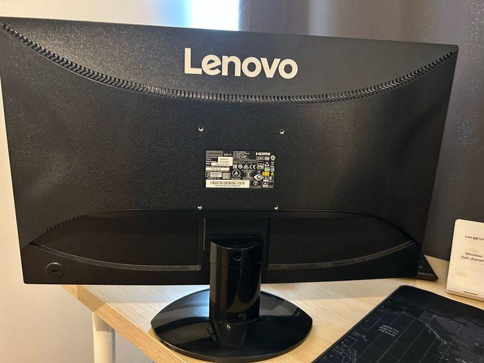 Monitor Lenovo - photo numéro 2