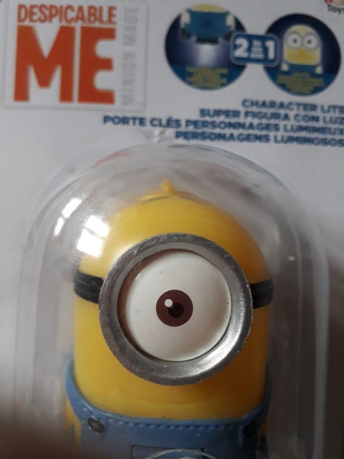 Porte-clé lumineux - Stuart - Les Minions - photo numéro 3