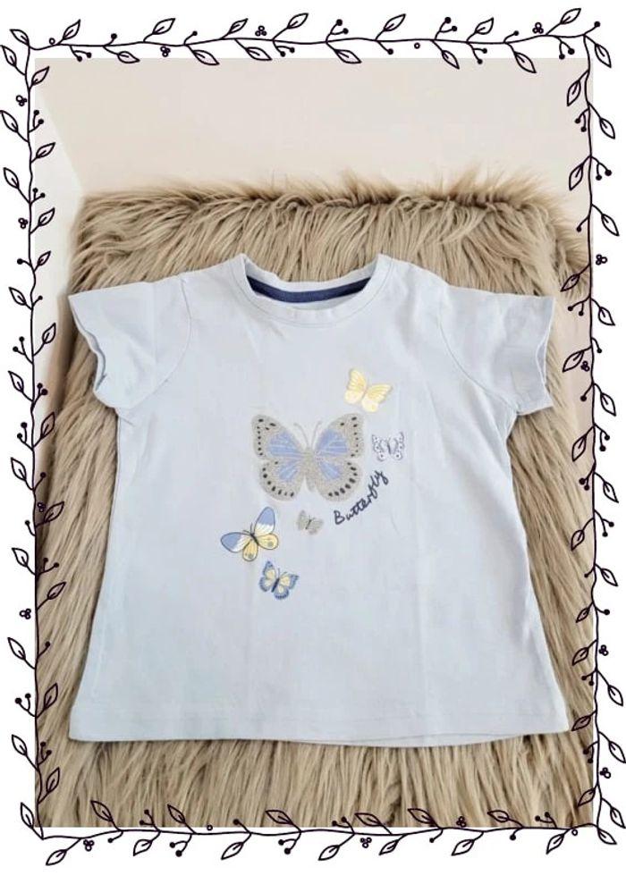 Beau T-shirt Primark 4/5 ans - photo numéro 1