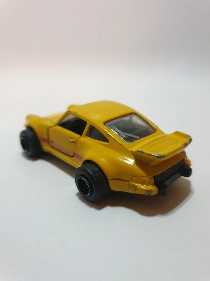 Majorette 209, Porsche 911 Turbo, 1/57, Jaune - photo numéro 9