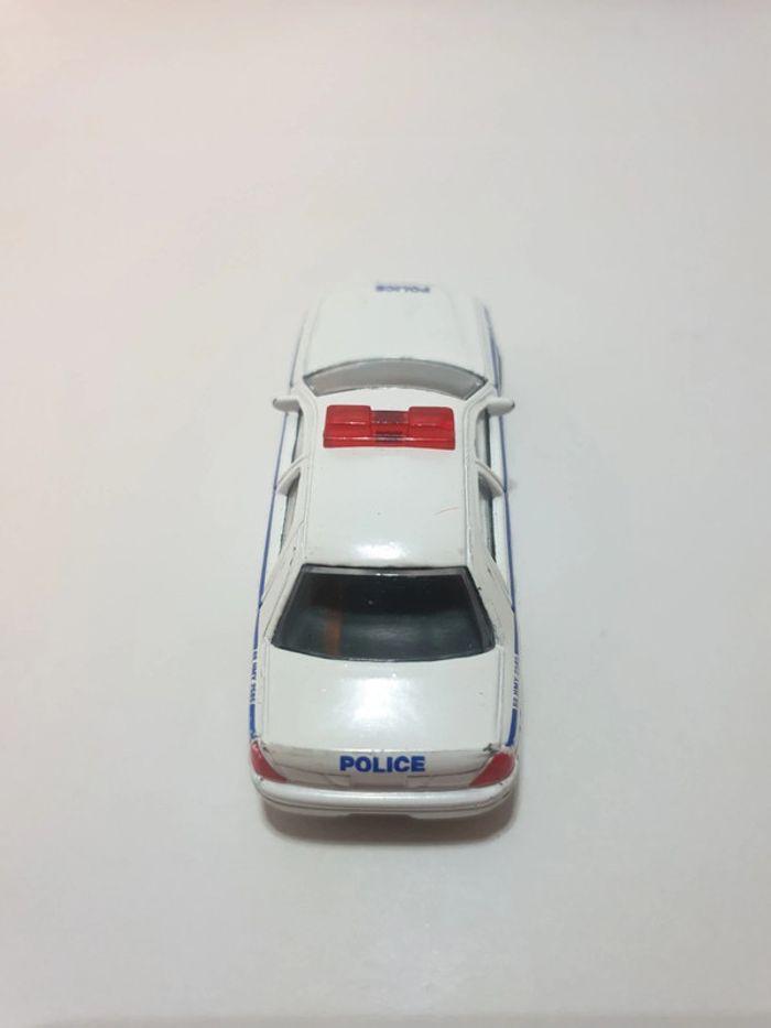 Realtoy Ford Crown Victoria NYPD New York City Police - 1/64 - photo numéro 9