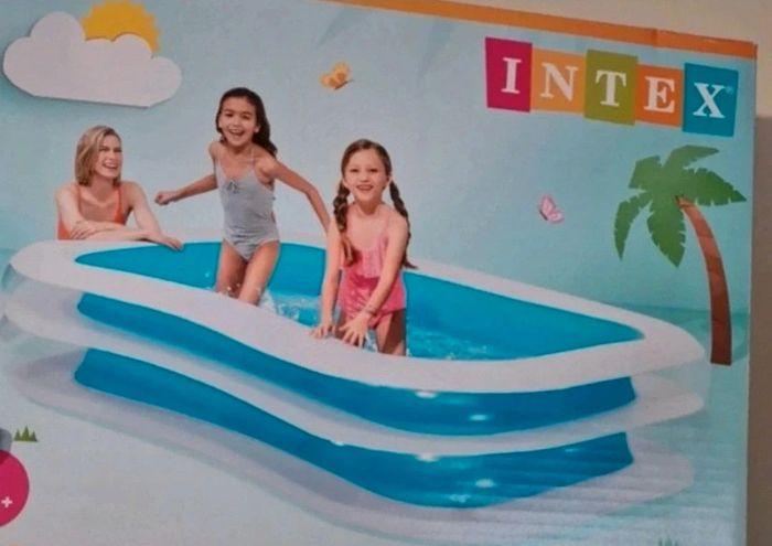 Piscine Intex Wer Set collection 2.62m×1.75m×56 cm 
Servi 1 fois