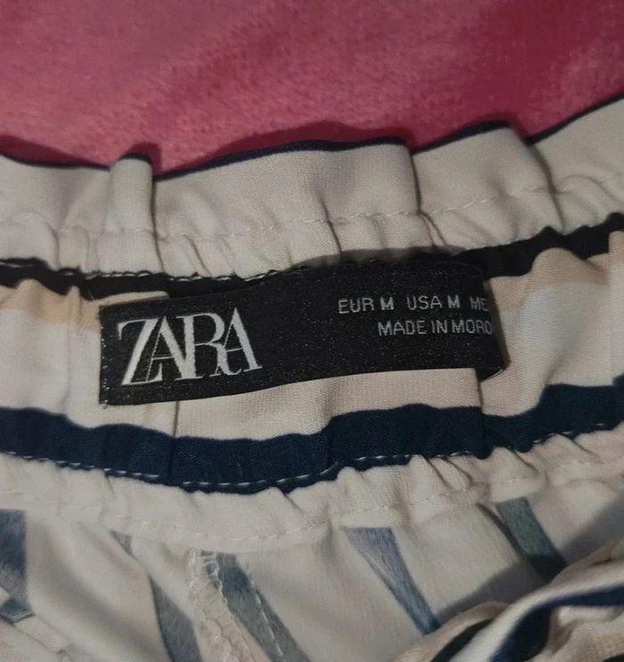 Joli pantalon Zara taille M - photo numéro 2