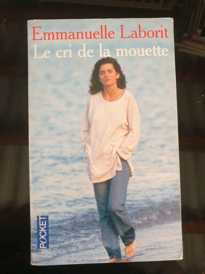 Livre le cri de la mouette - photo numéro 1