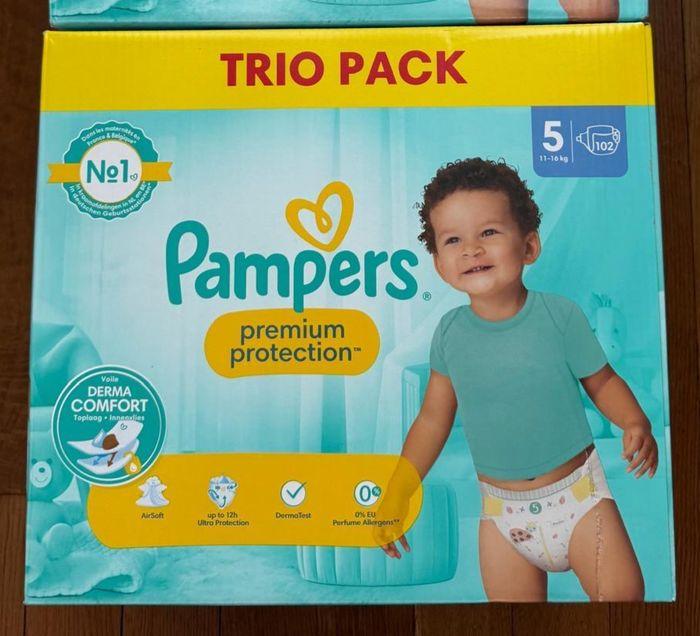 1 carton de couches Pampers taille 5