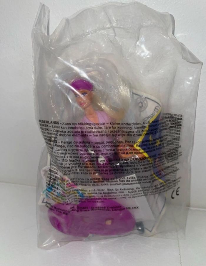 Lot jouets Mattel Barbie McDonald’s happy meal - photo numéro 6