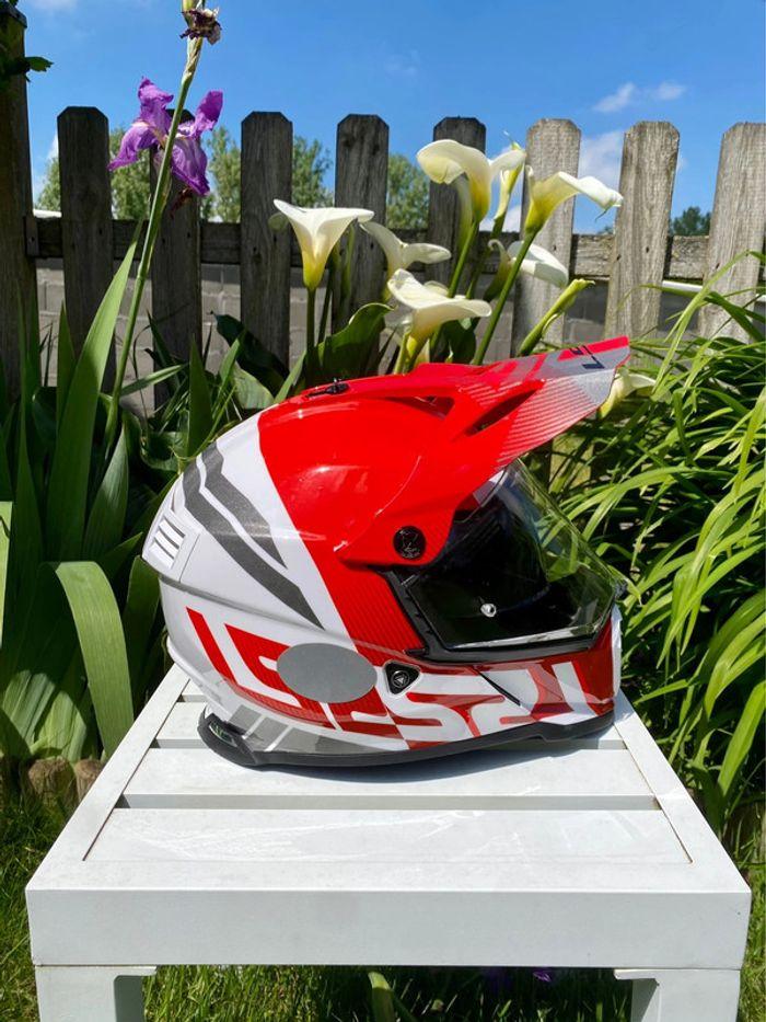 Casque de moto - photo numéro 5