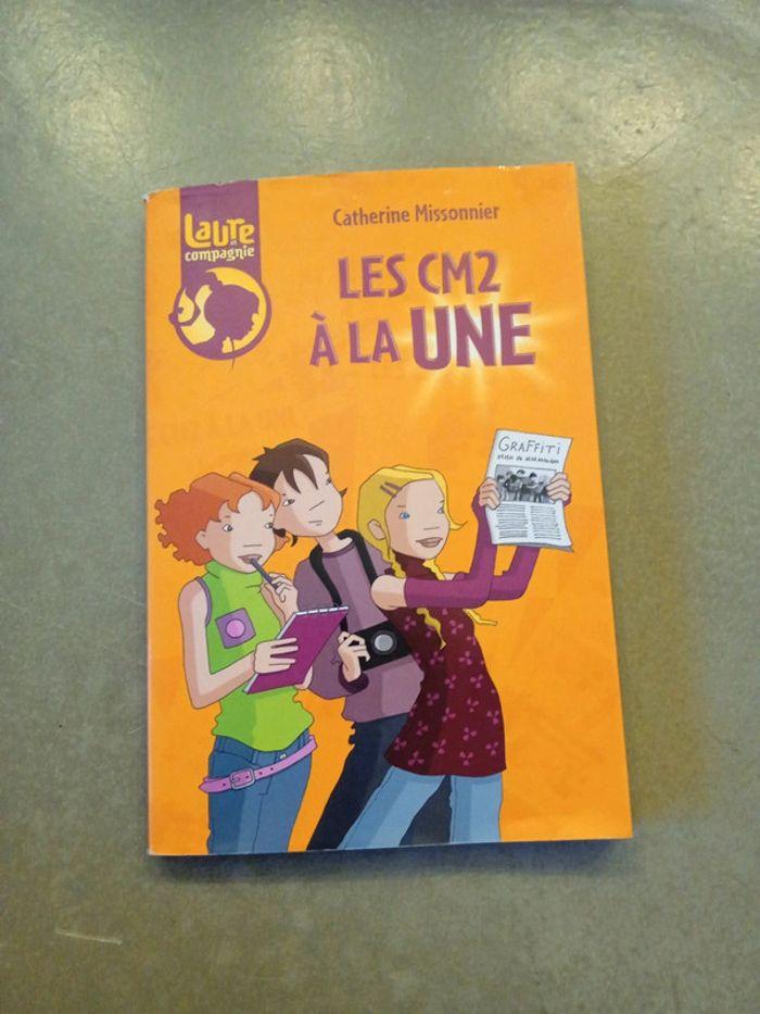 Livre les CM2 a la une - photo numéro 1