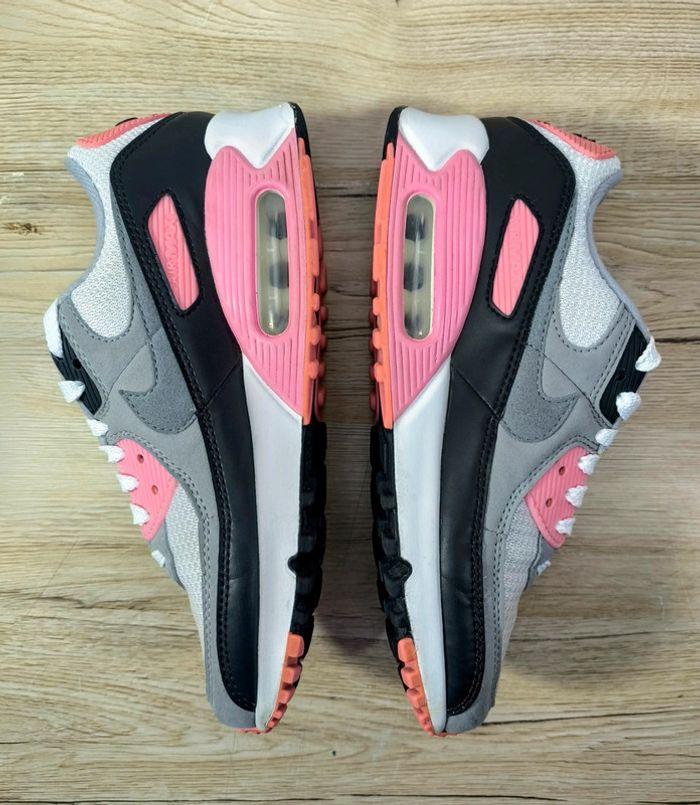 Baskets Nike air max 90 rose et blanche pointure 38.5 très bon état sans boîte - photo numéro 6