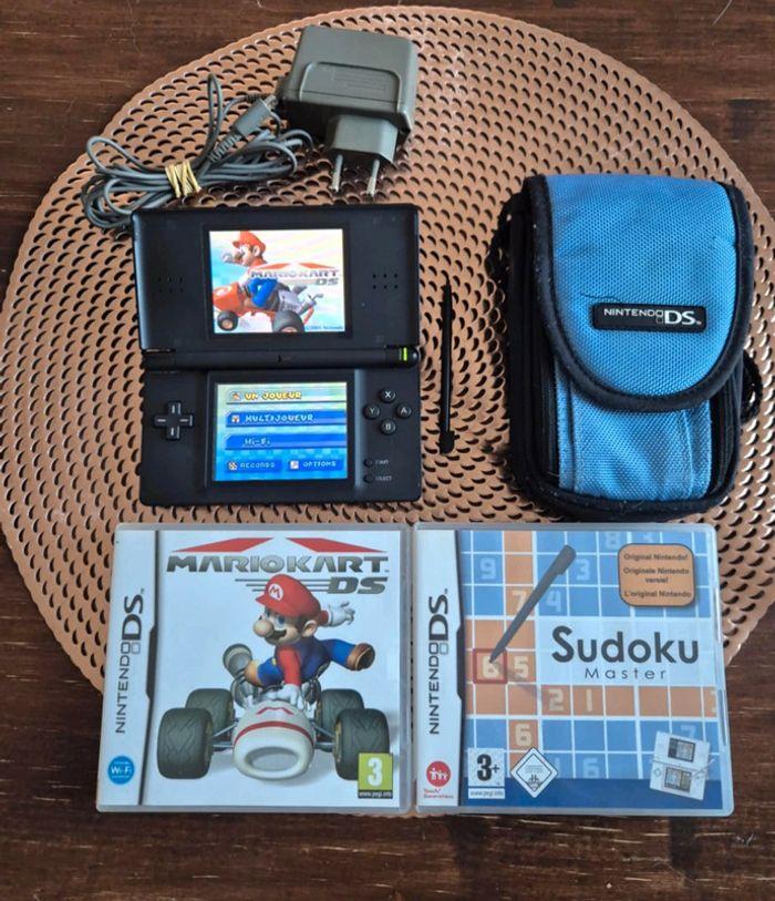 Lot Console Nintendo DSlite Noire + 2 Jeux - photo numéro 1