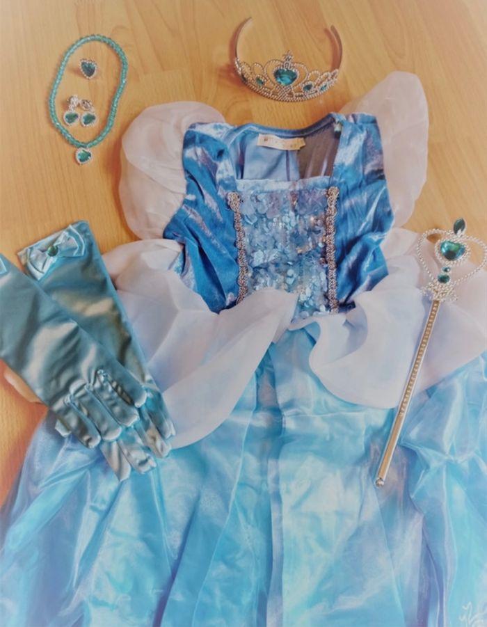 Déguisement robe princesse bleu et blanche 5-6ans - photo numéro 5