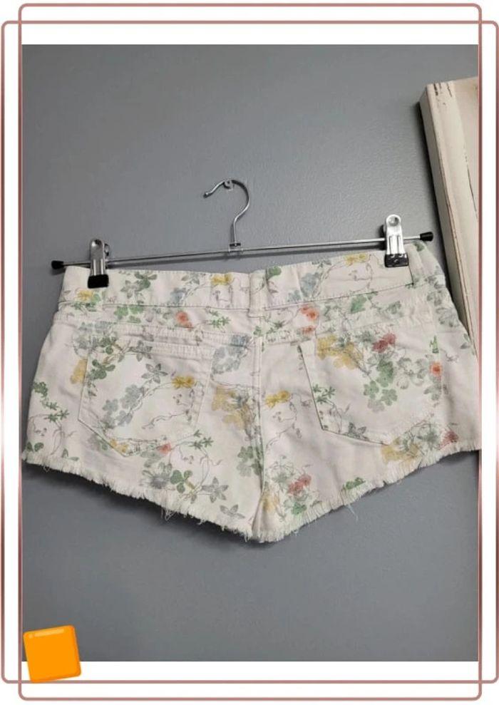 🌻 mini short fleuri taille 36 parfait état - photo numéro 4