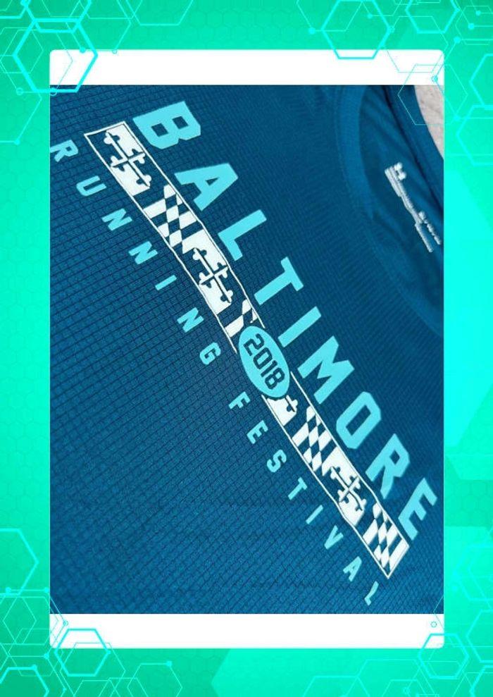 👕 T-shirt Manche Longue de sport Under Armour Baltimore Running Festival Bleu Marine Taille XL 👕 - photo numéro 8