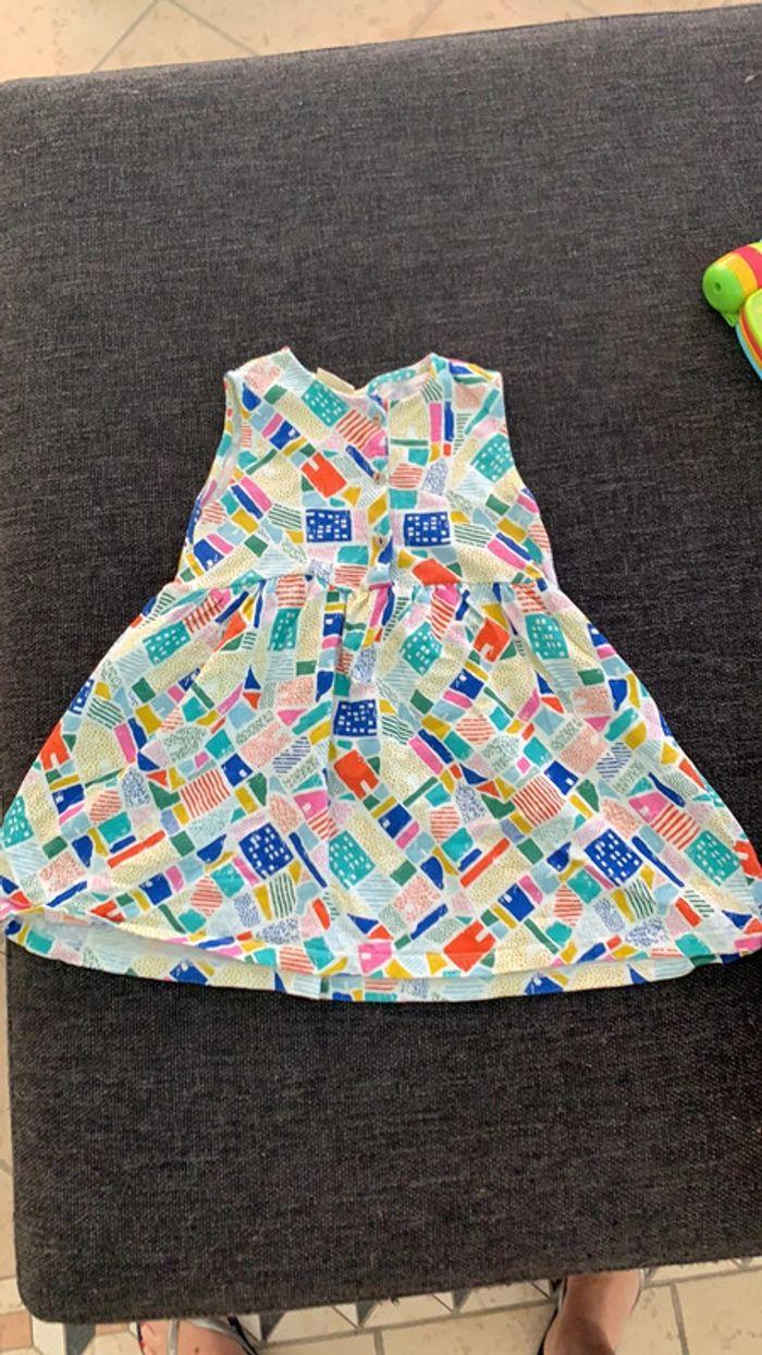 Robe Zara baby, 3/4 ans, neuve sans étiquette - photo numéro 1