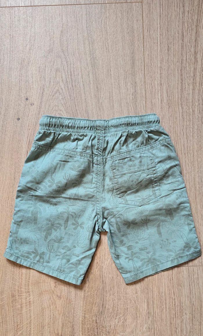 Short vert Gémo 3ans - photo numéro 5