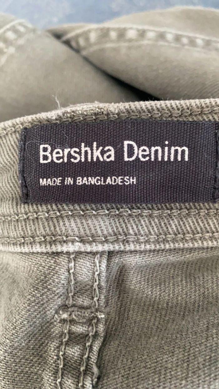 Pantalon troués Bershka - photo numéro 4