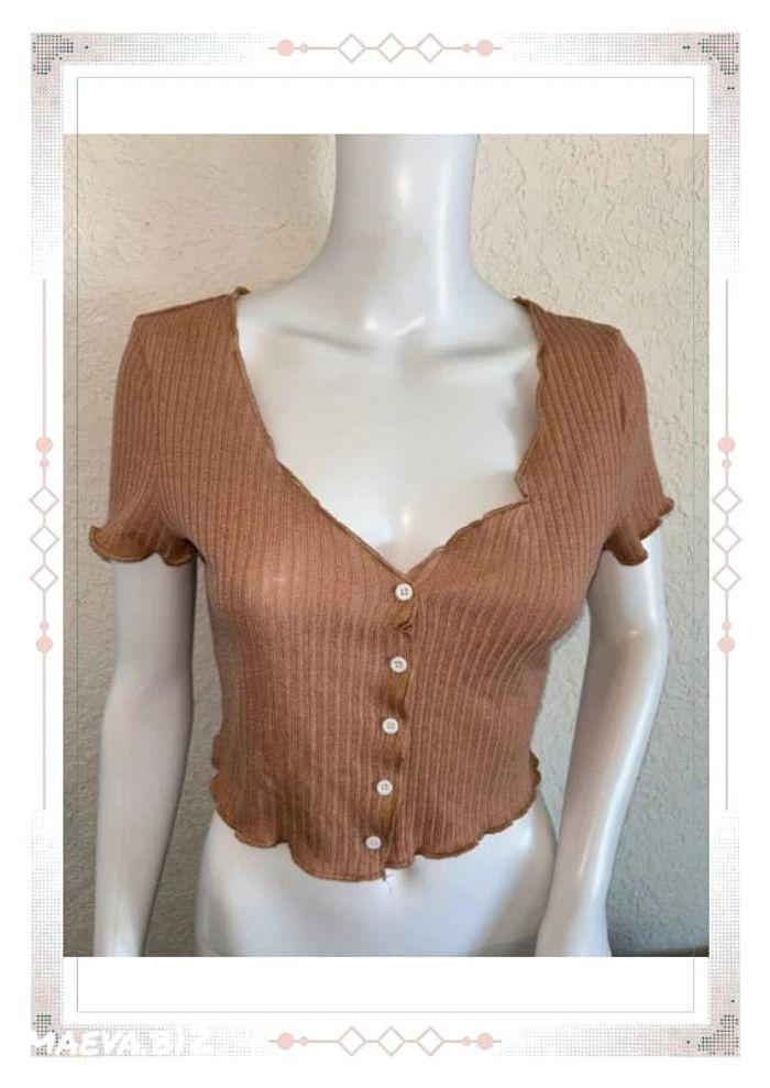 Crop top côtelé maille tee shirt boutonné manches courtes beige camel Shein taille S/36 - photo numéro 1