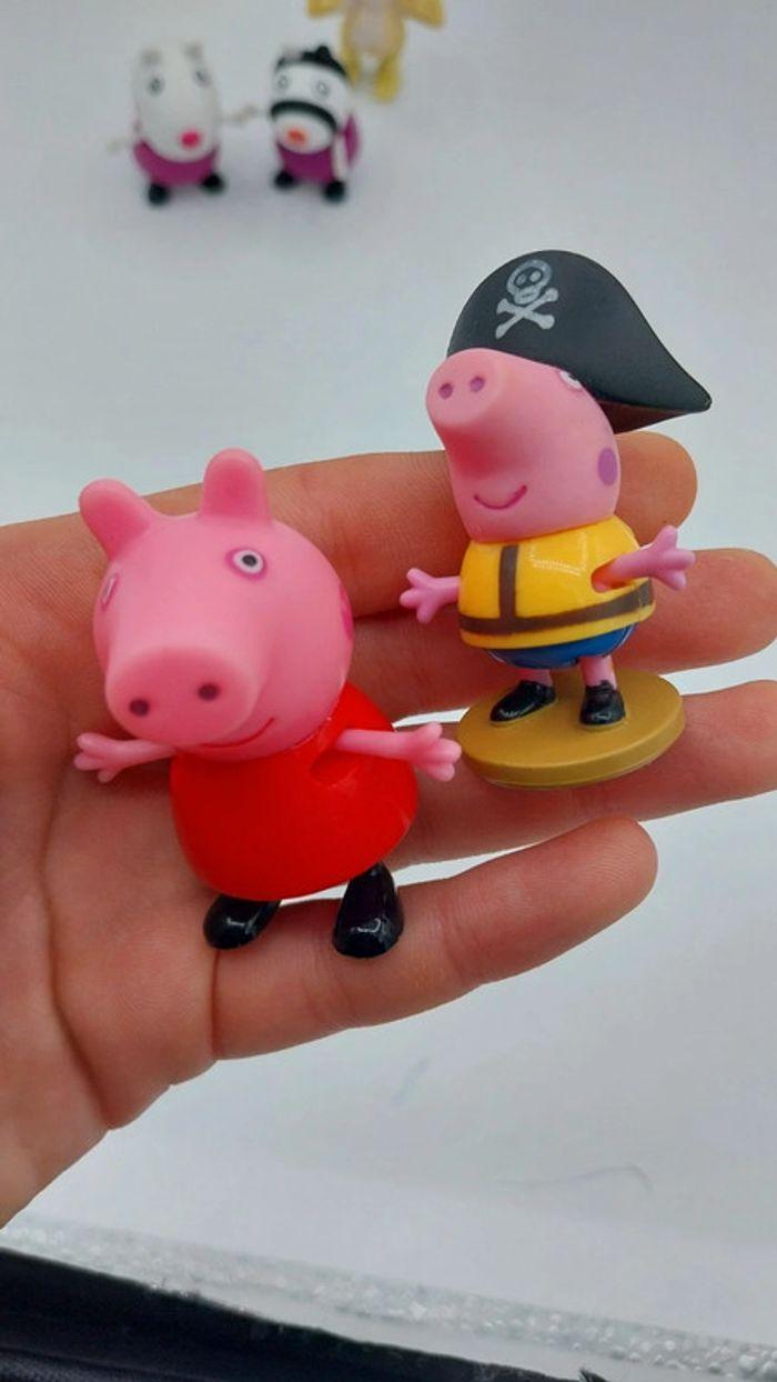 Lot de figurines peppa pig. - photo numéro 4