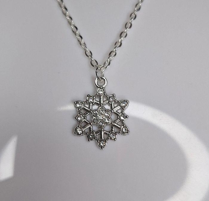 Collier flocon de neige - photo numéro 2