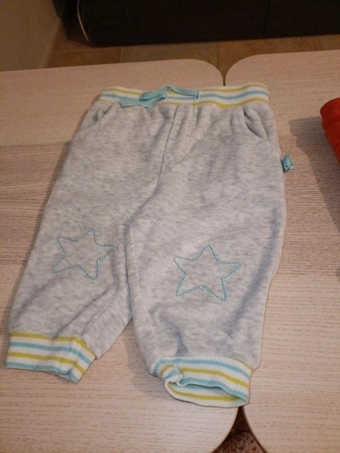 Lot 2 pantalons joggings garçon 6 mois - photo numéro 2