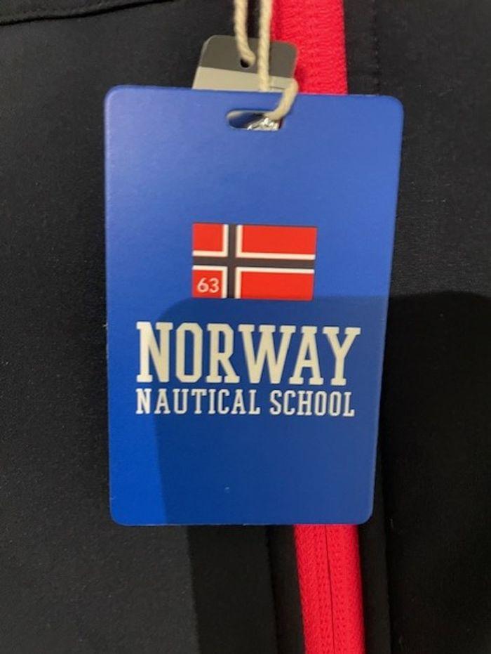 VESTE   Norway - photo numéro 3