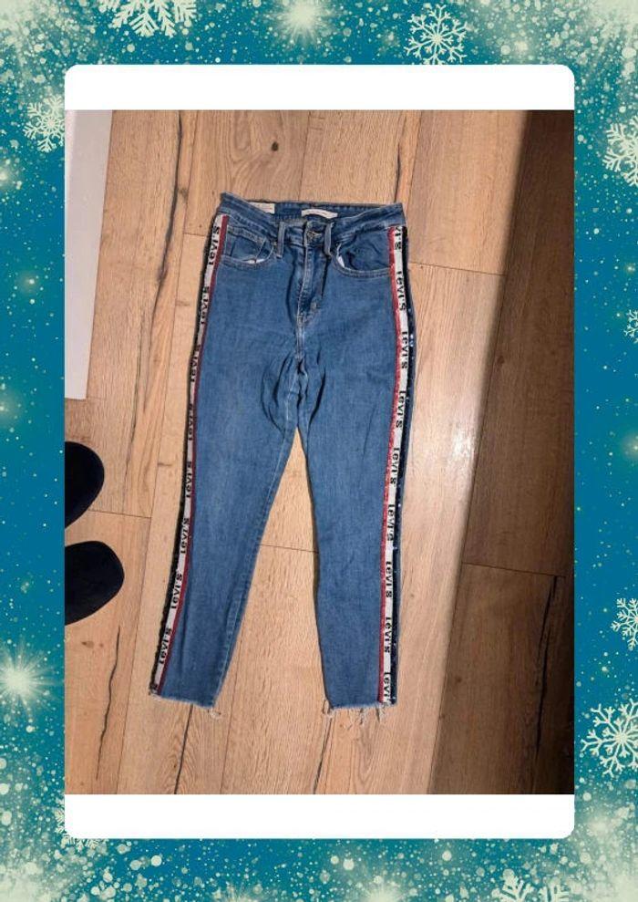 Jean levis high rise skinny W27 bleu - photo numéro 1