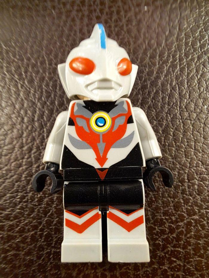 Figurine Lego compatible Ultraman - photo numéro 1