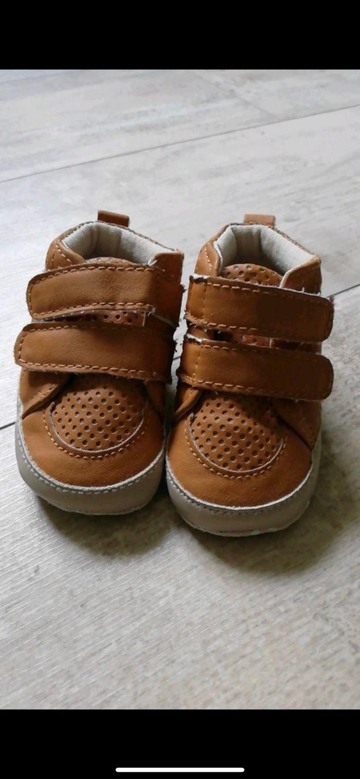 Chaussures bébé - photo numéro 1