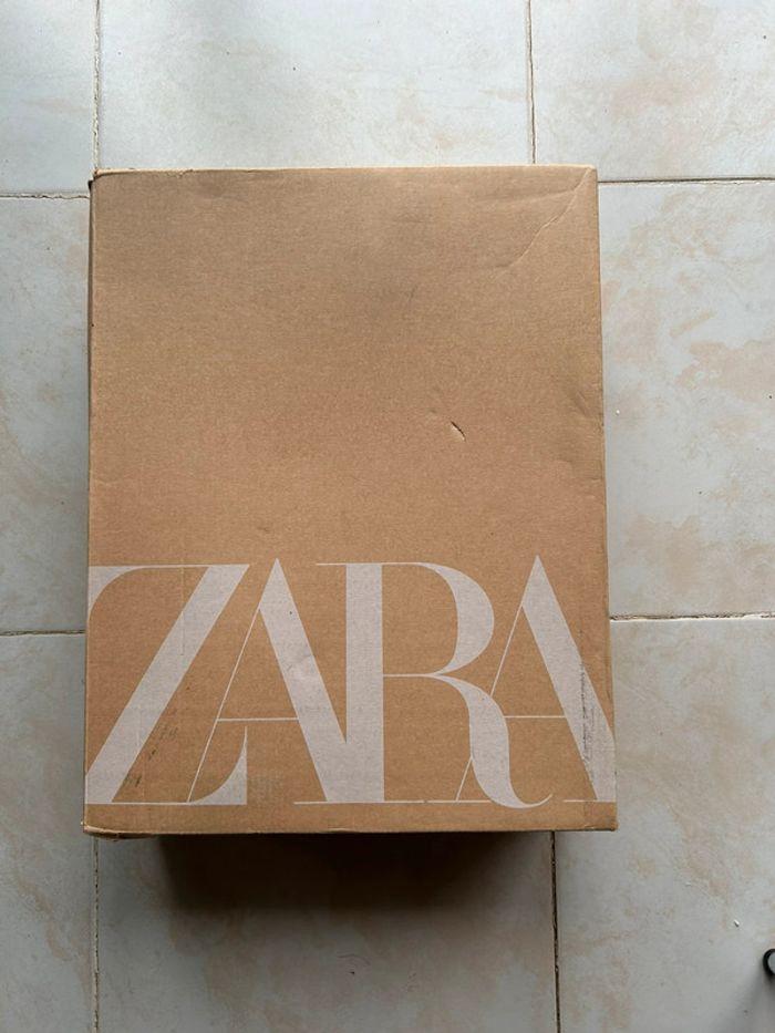 Boots Zara neuves en cuir pointure 38 - photo numéro 3