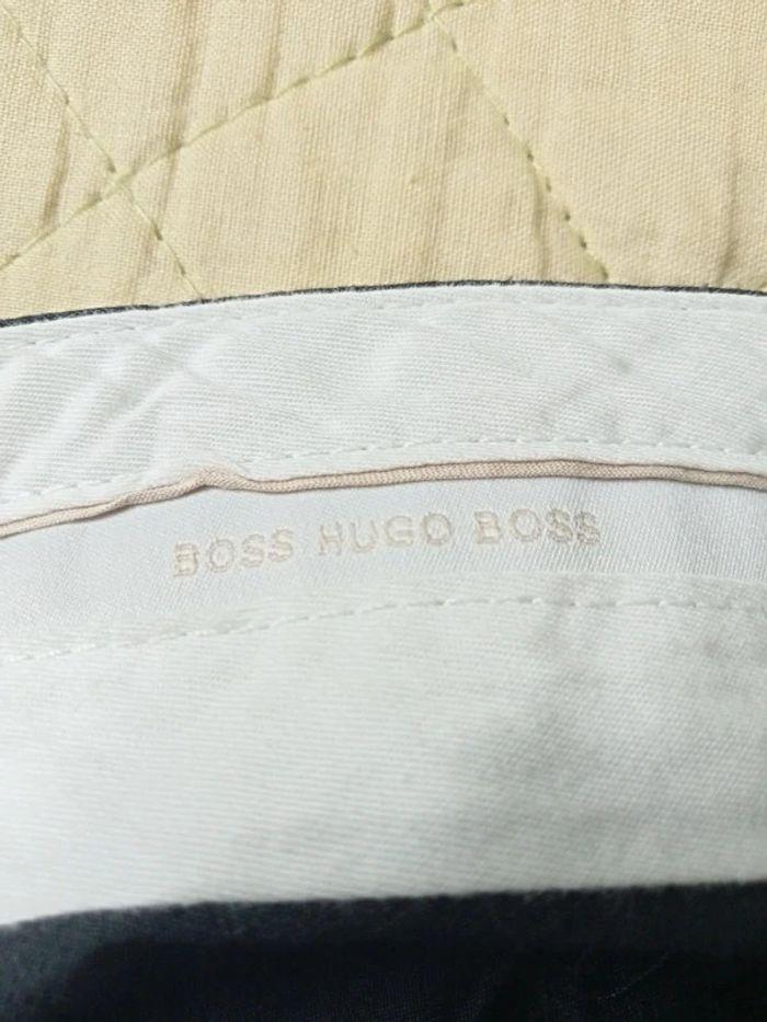 Pantalon Hugo Boss Taille 42 - photo numéro 3