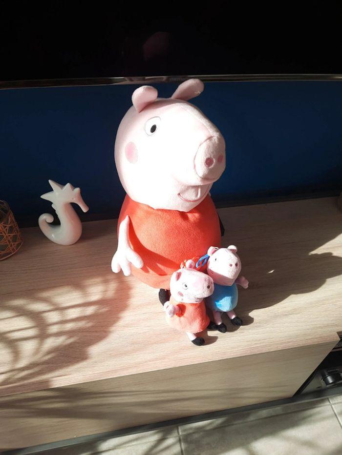 Lot peluches peppa pig et georges - photo numéro 1